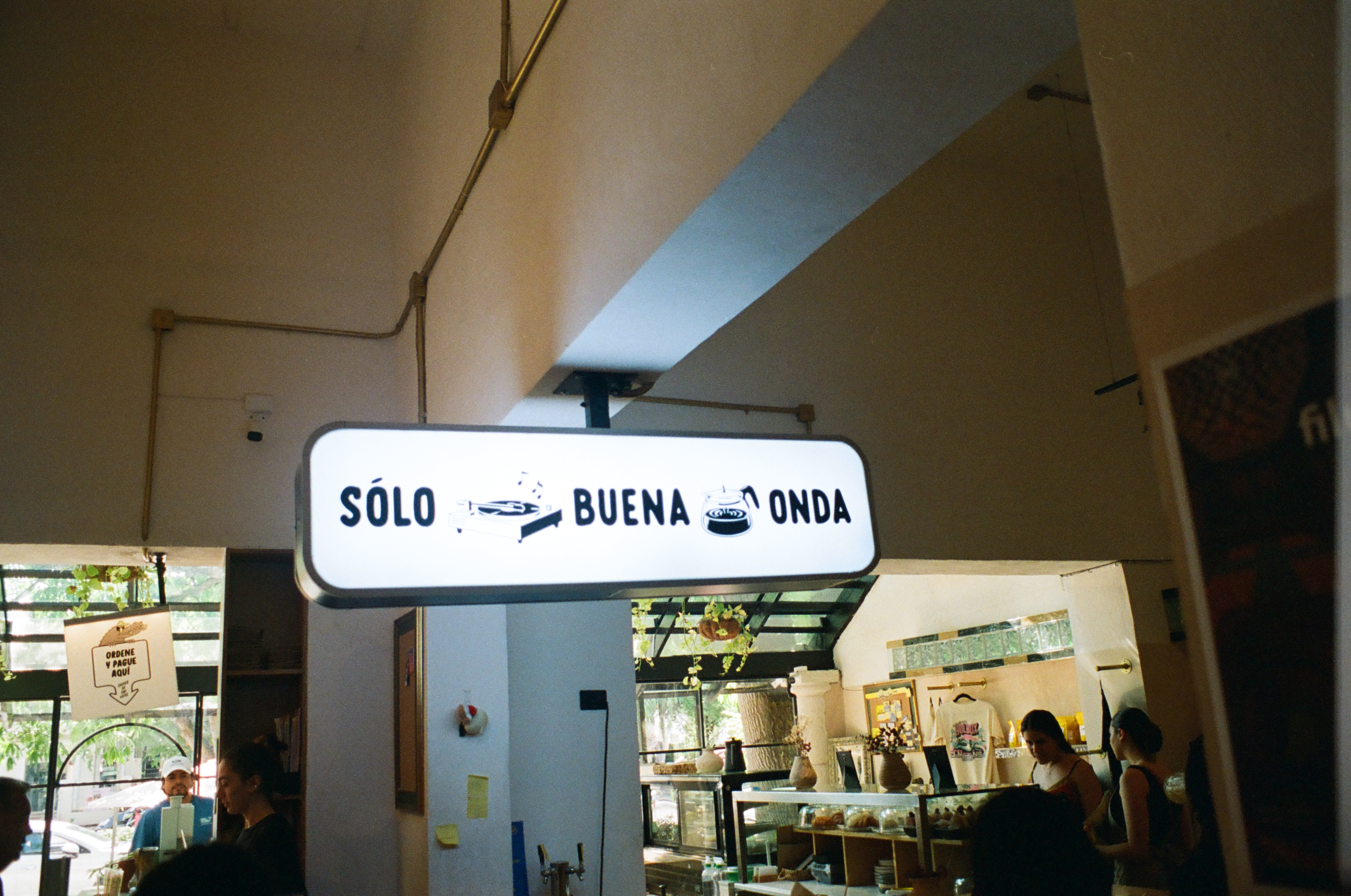 Sólo Buena Onda — MOW executive communications, presence, and thought leadership